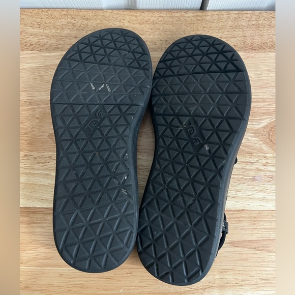 Teva Women's Voya Infinity Sandals - Picture 8 of 10